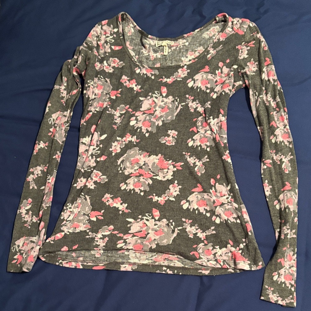 Kirra Floral Long Sleeve Top - Gray and Pink